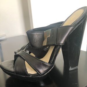 L.A.M.B high heel blck leather shoes worn once8.5